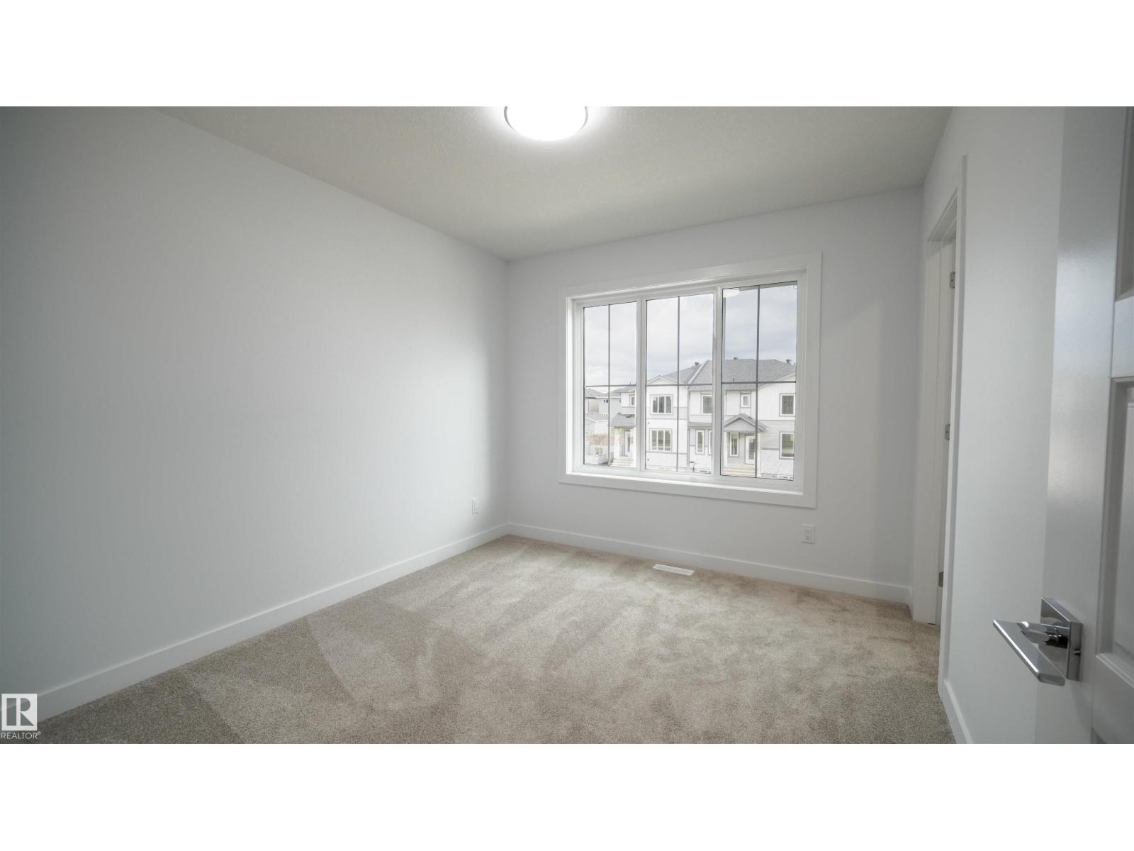 3708 40 Ave - 40