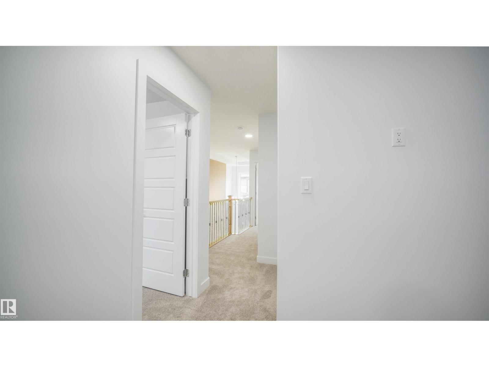 3708 40 Ave - 43