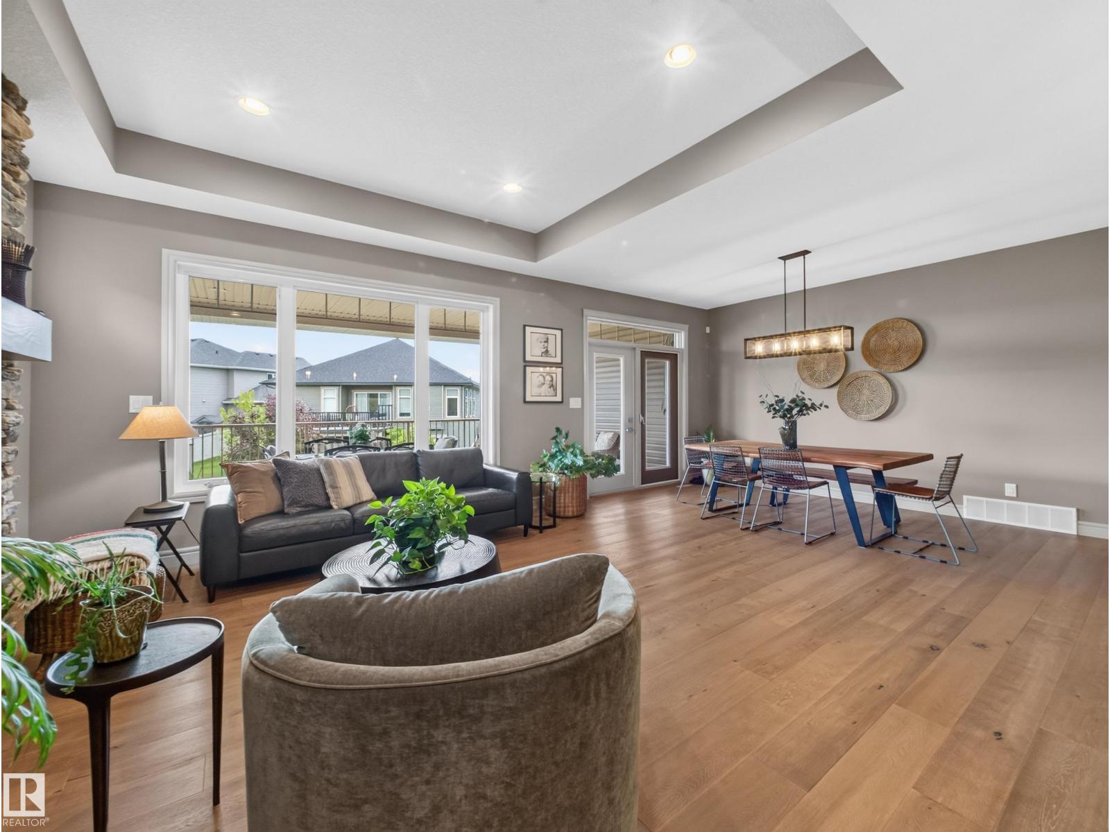 4003 49 AV — photo 18