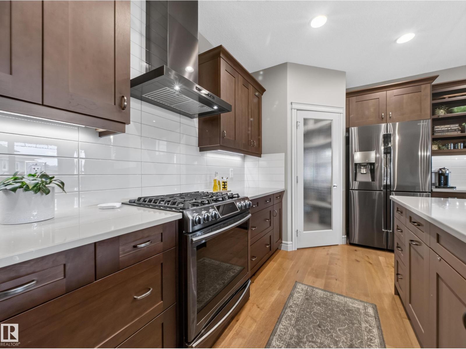 4003 49 AV — photo 23