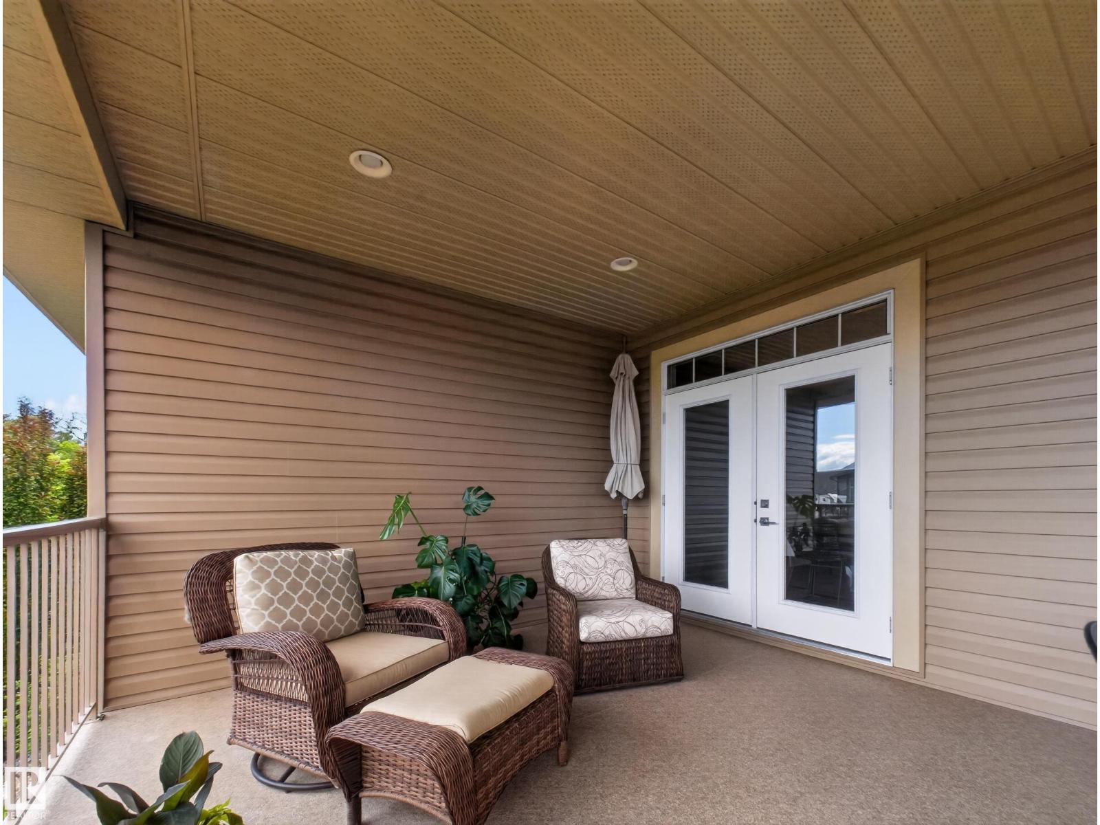 4003 49 AV — photo 33