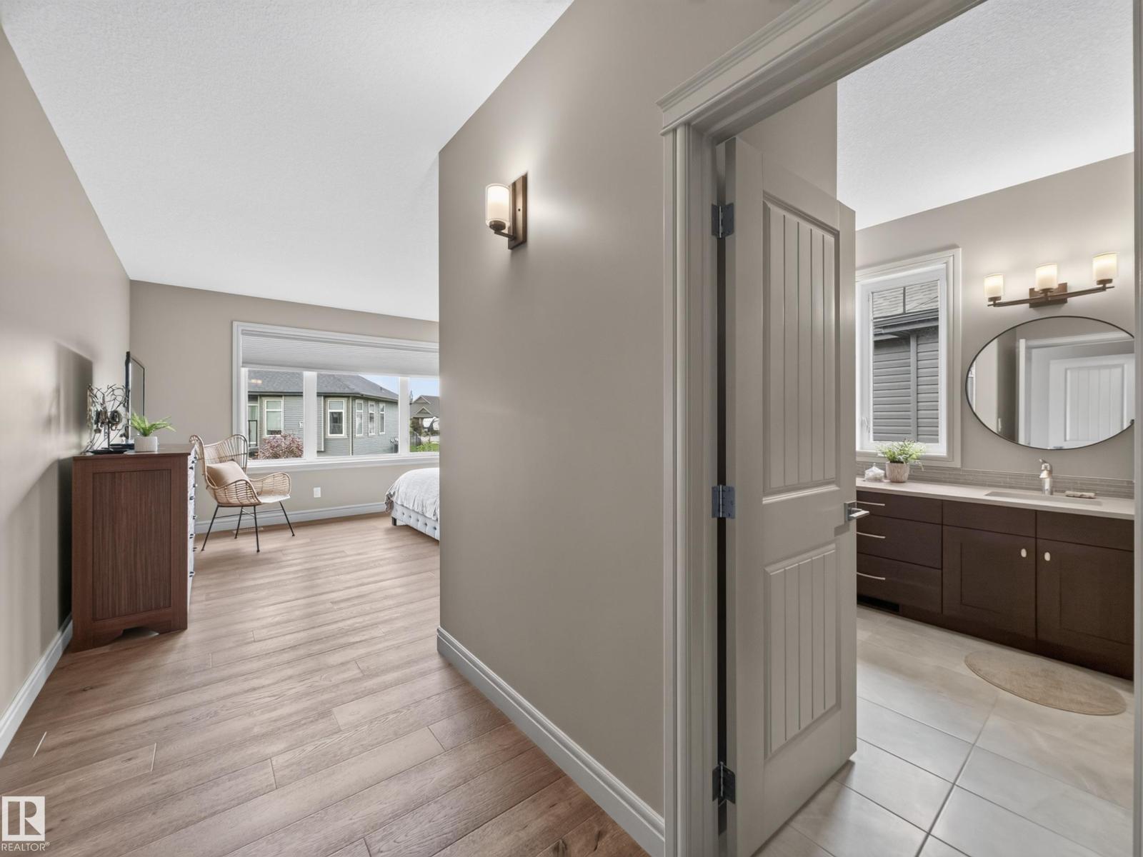 4003 49 AV — photo 43
