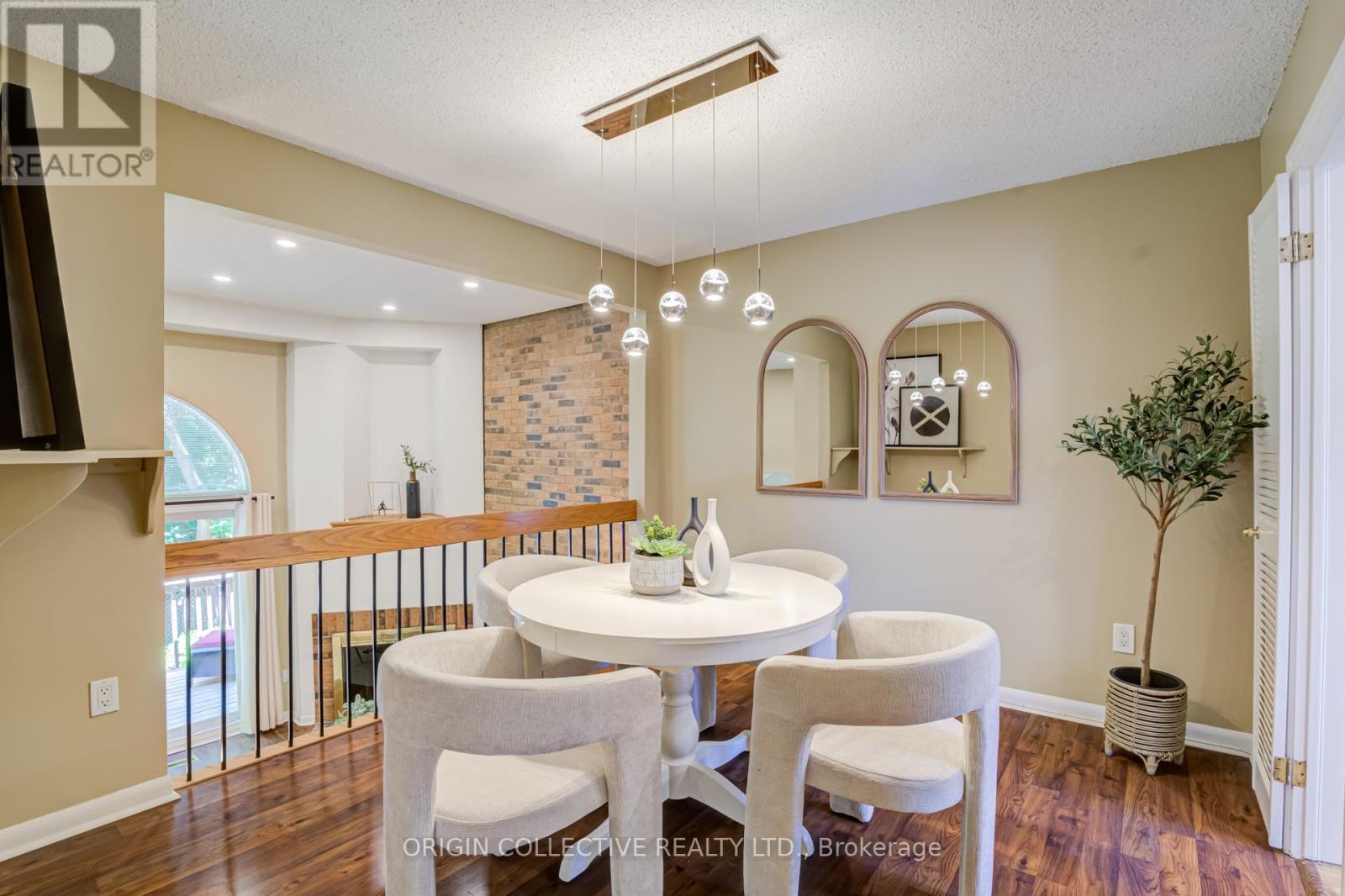 6 OAKEN GATE WAY - 12