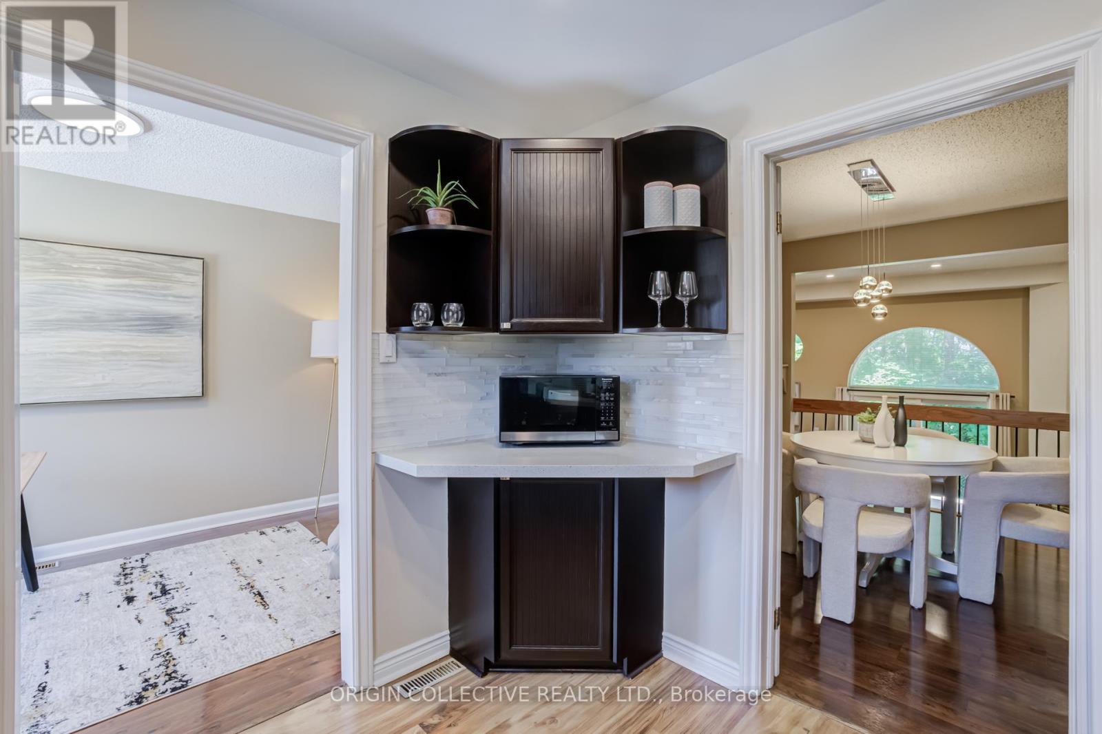 6 OAKEN GATE WAY - 18