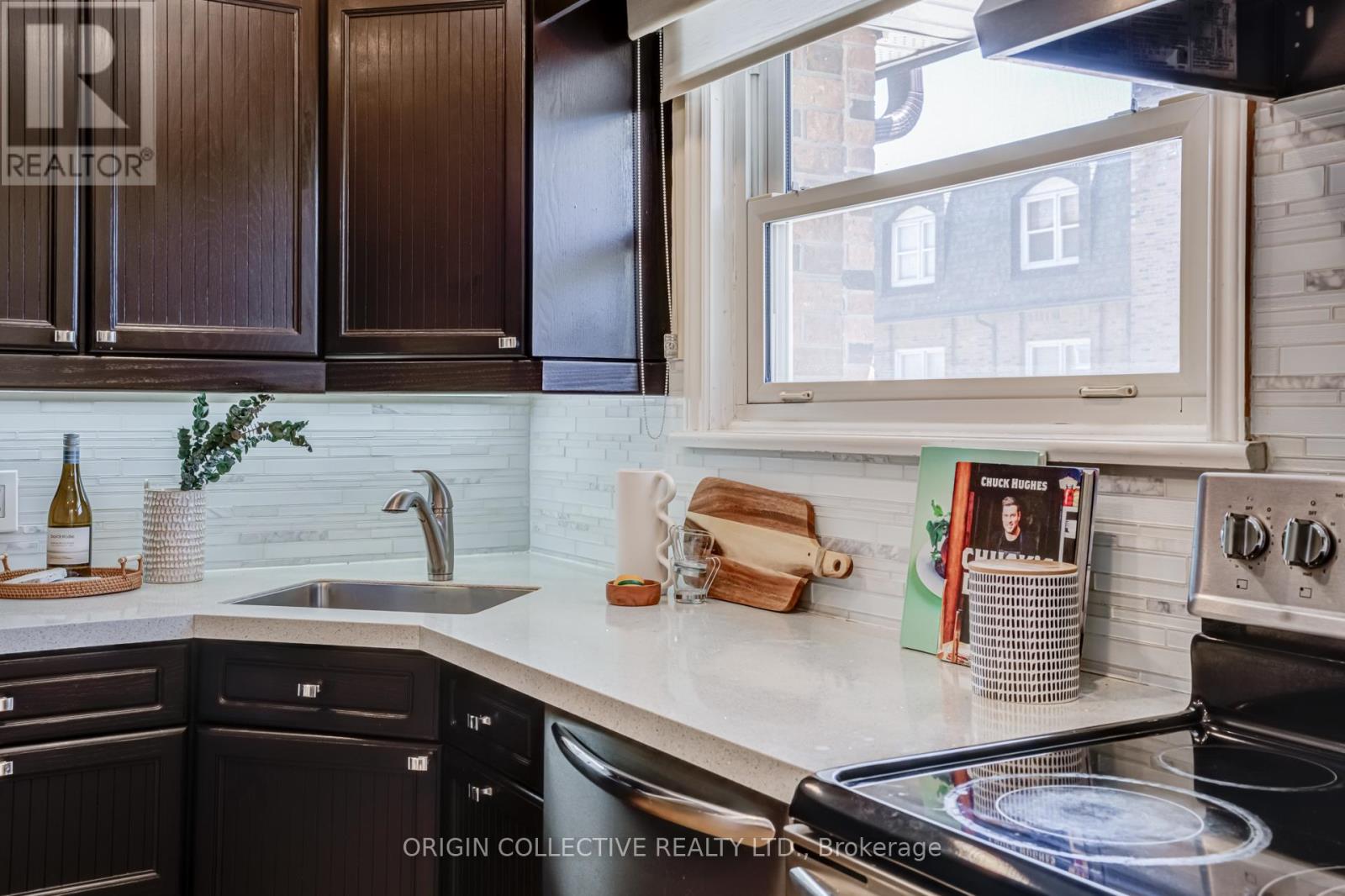6 OAKEN GATE WAY - 19