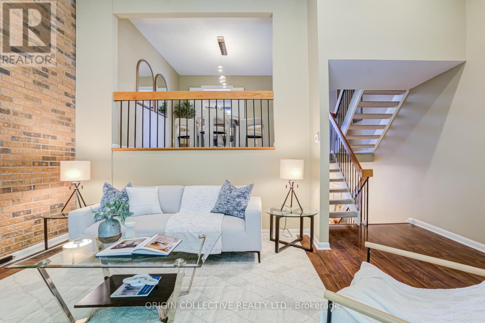 6 OAKEN GATE WAY - 7