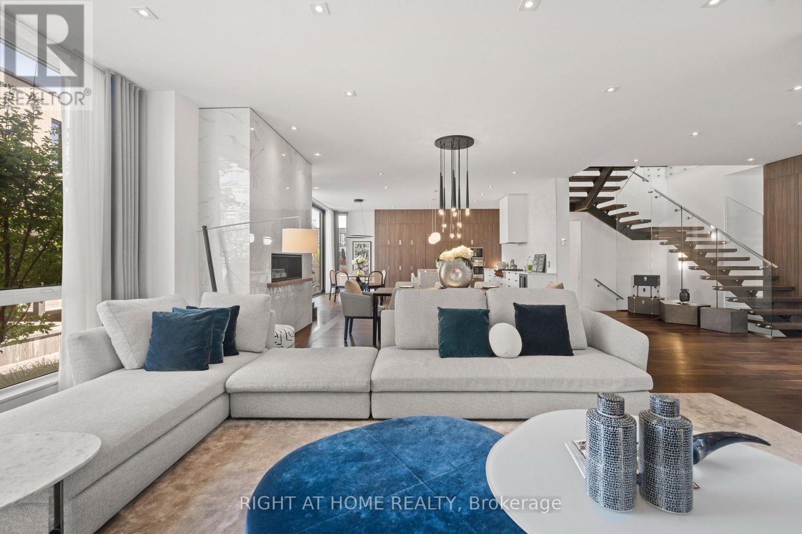 15 FAIRMEADOW AVENUE - 11