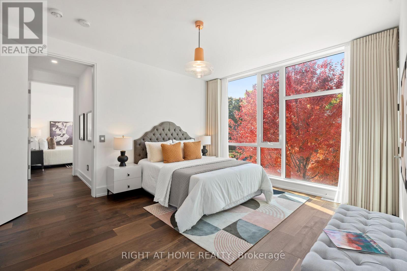 15 FAIRMEADOW AVENUE - 24