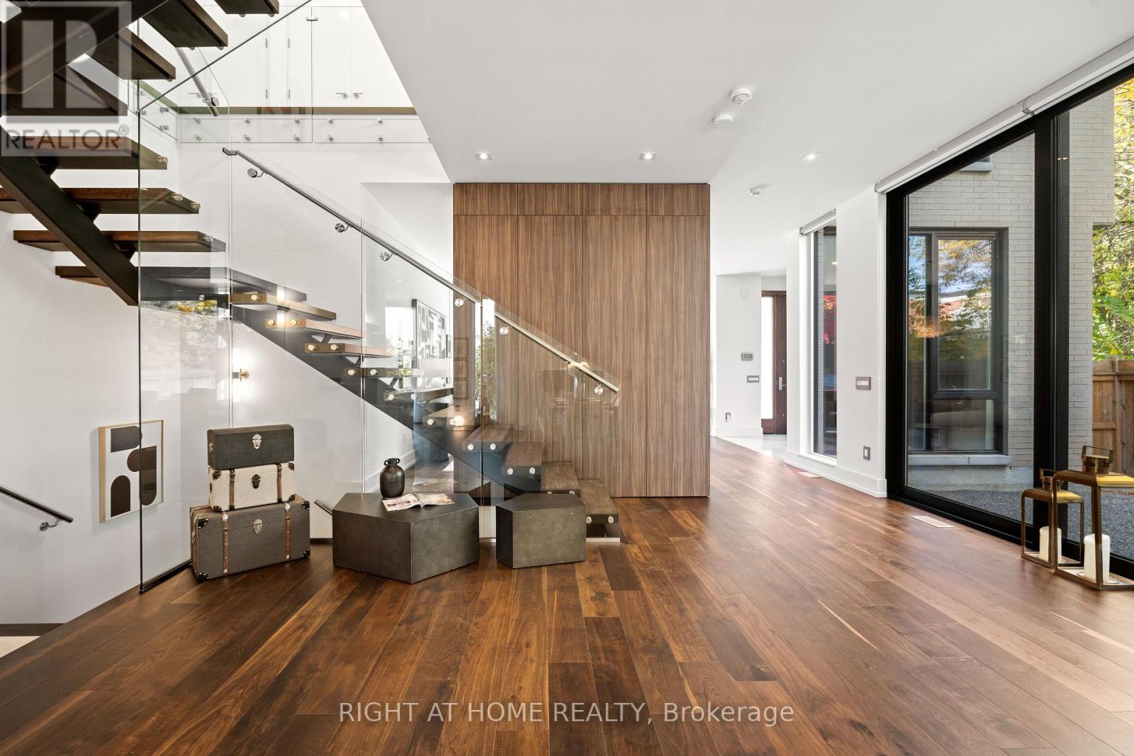 15 FAIRMEADOW AVENUE - 3