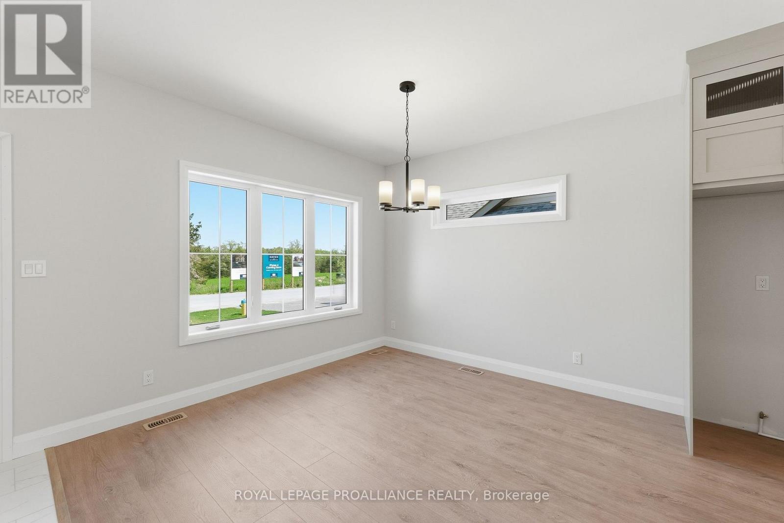 64 RIVERSIDE TRAIL - 15