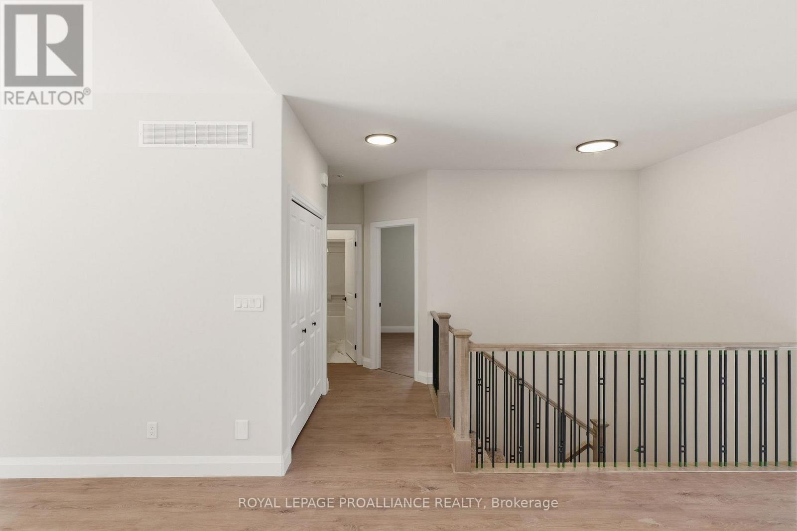 64 RIVERSIDE TRAIL - 27