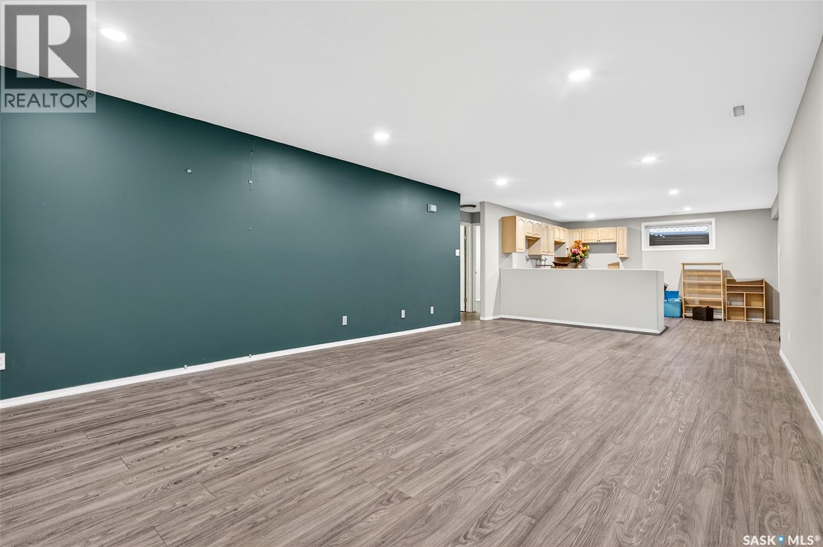 16 Flax ROAD - 53