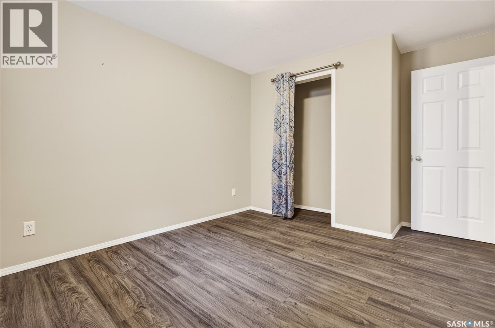 16 Flax ROAD - 55