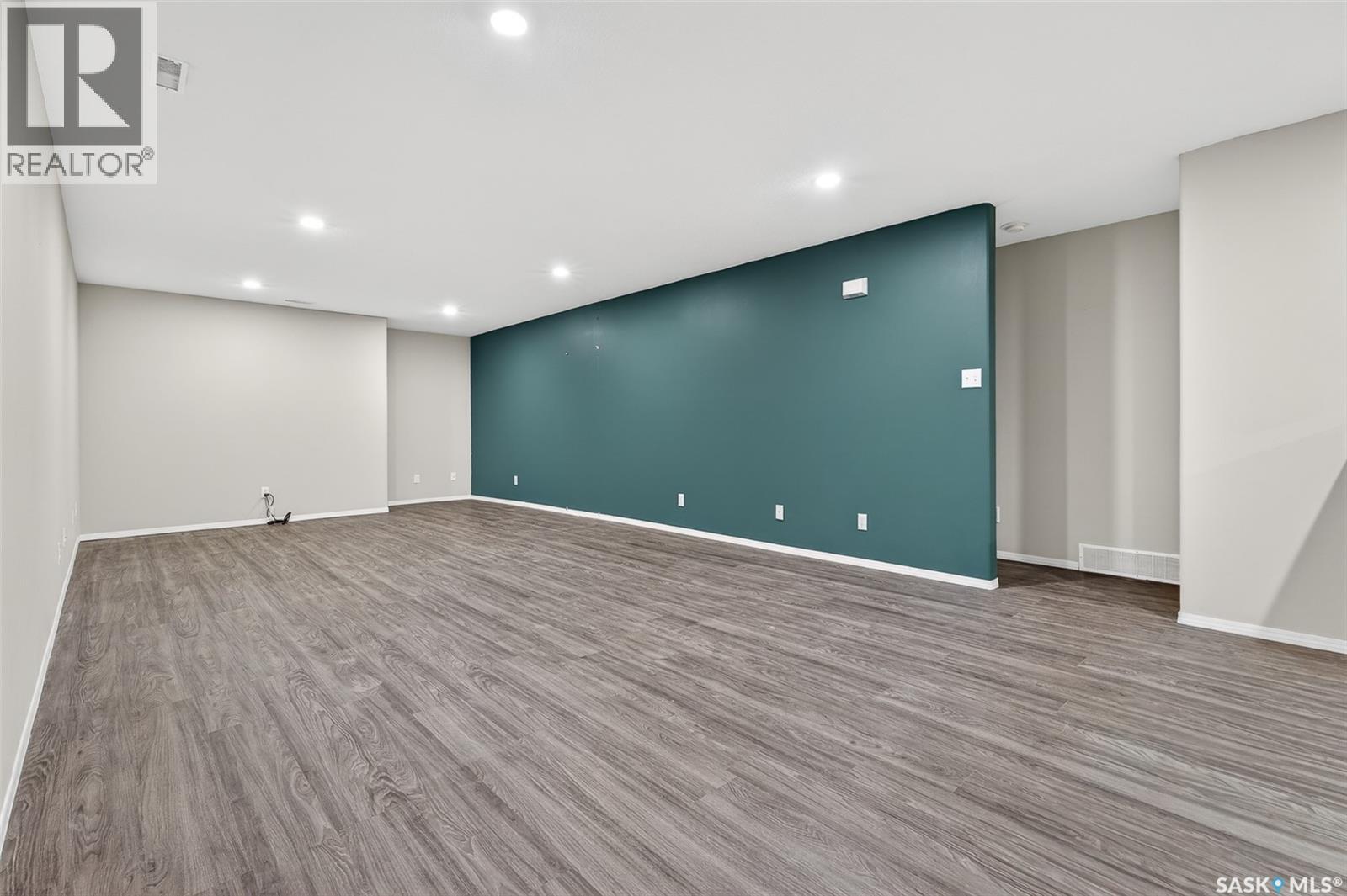 16 Flax ROAD - 51