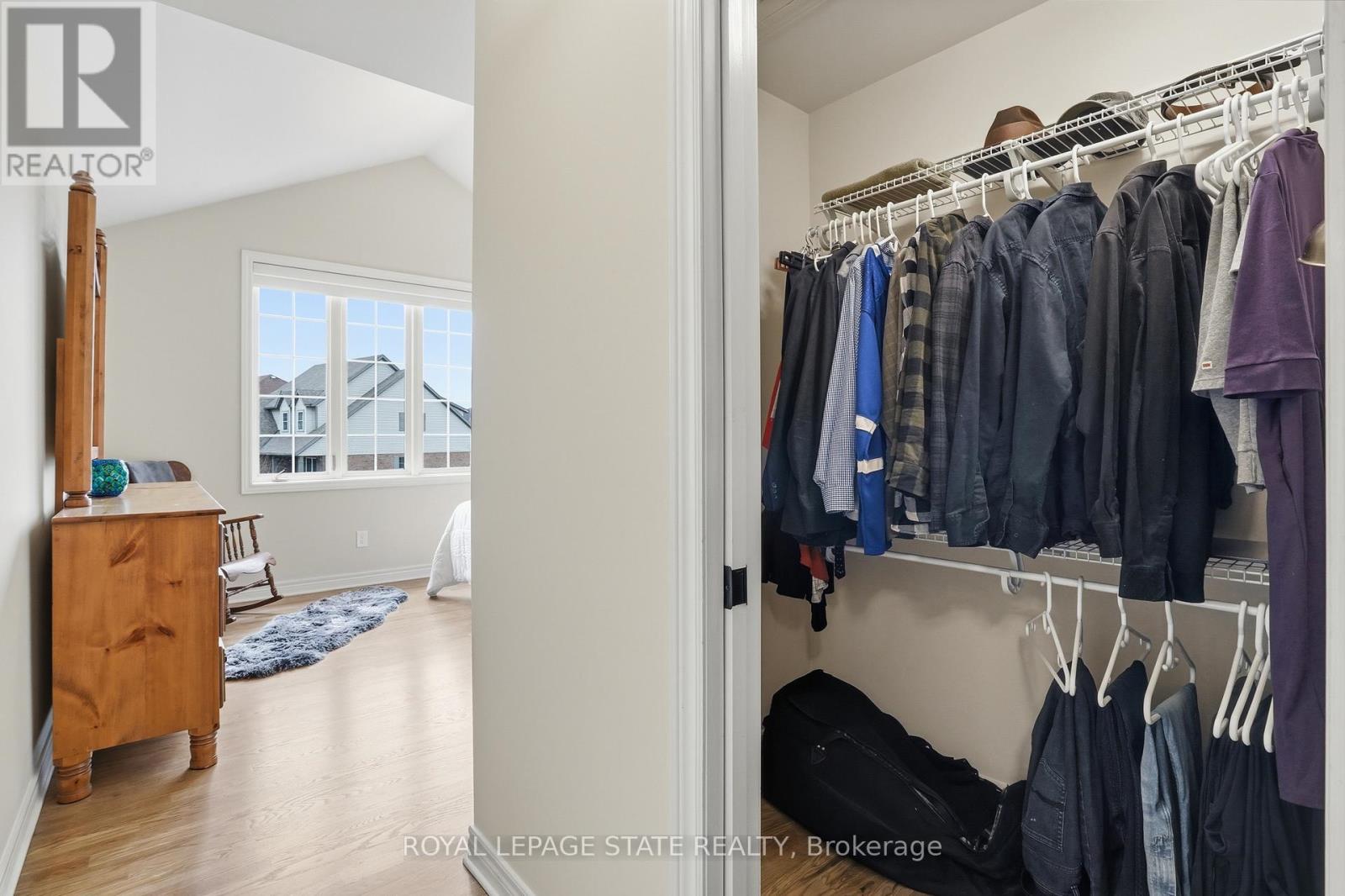 56 MCCAFFERY CRESCENT - 24
