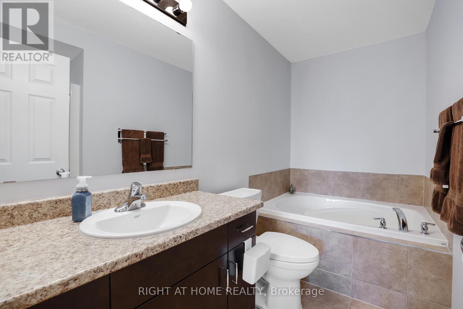 577 ASHBOURNE CRESCENT - 18