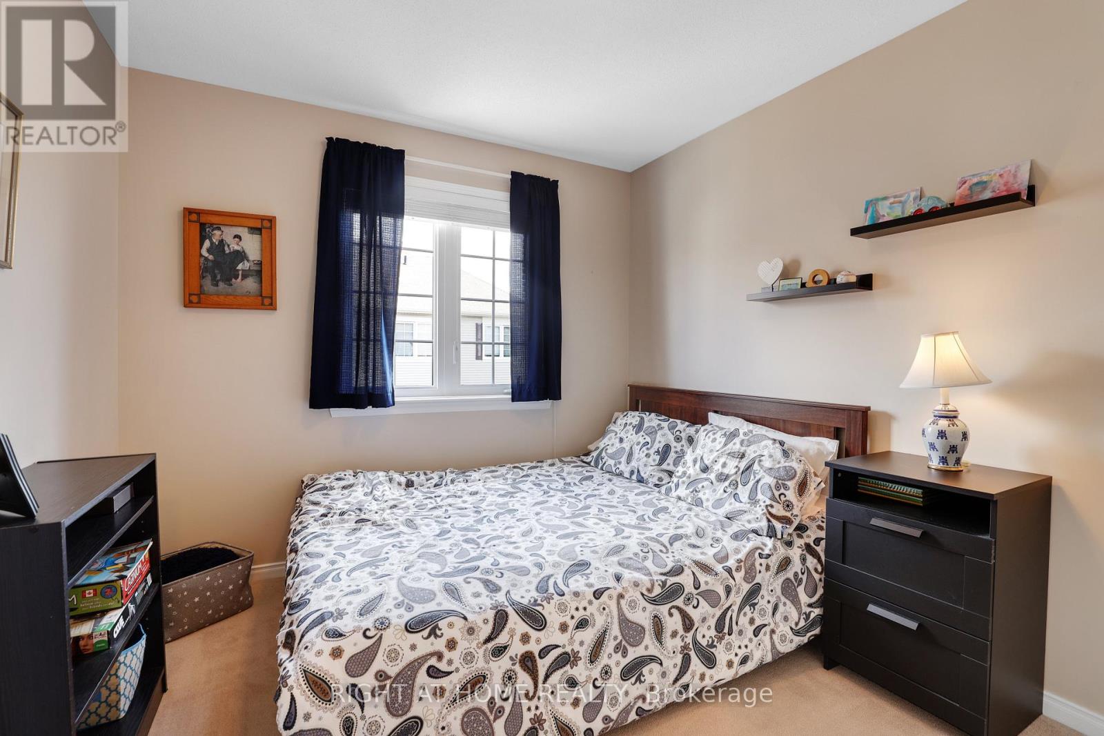577 ASHBOURNE CRESCENT - 20