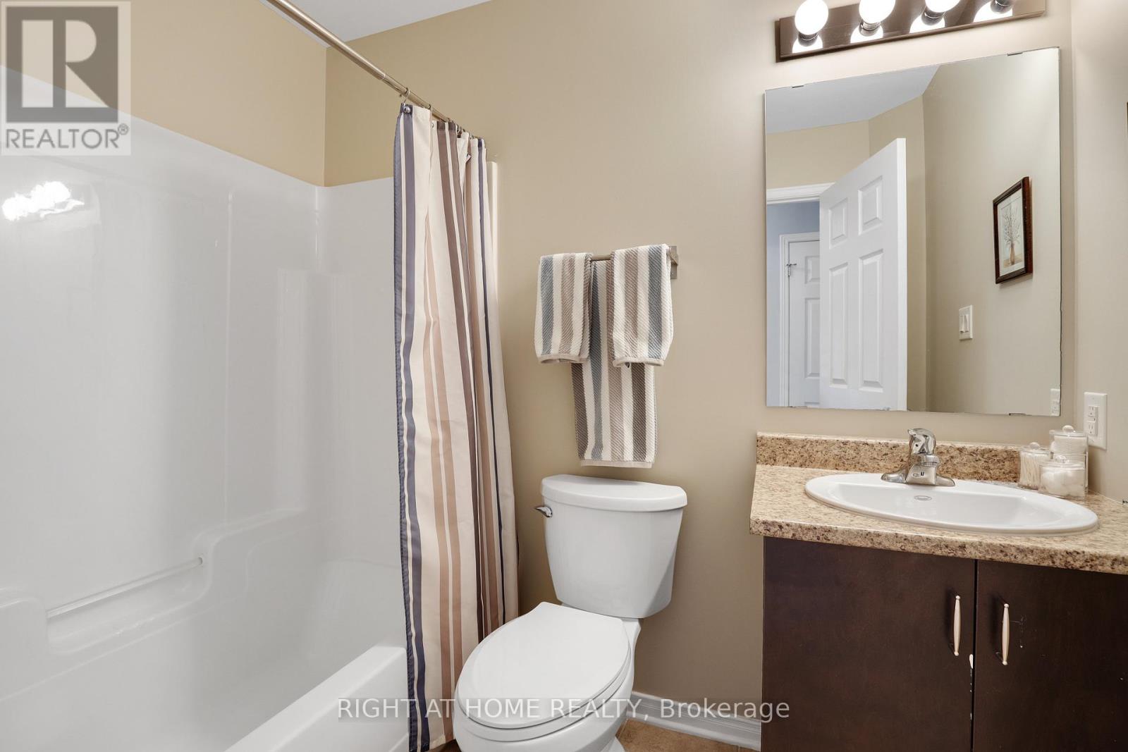 577 ASHBOURNE CRESCENT - 21