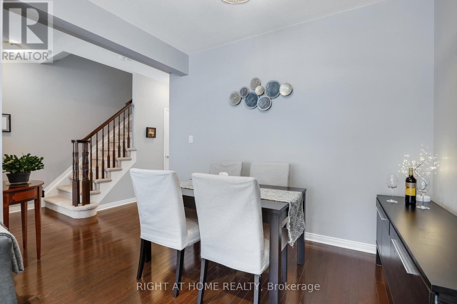 577 ASHBOURNE CRESCENT - 7