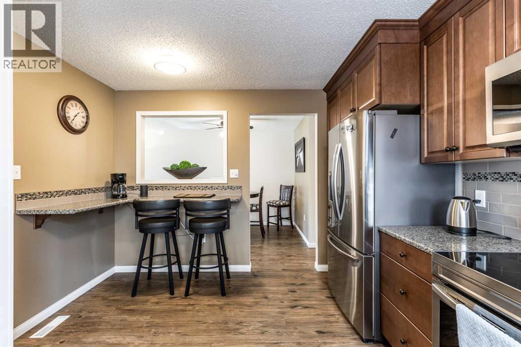 222 Cameron Road SE — photo 13