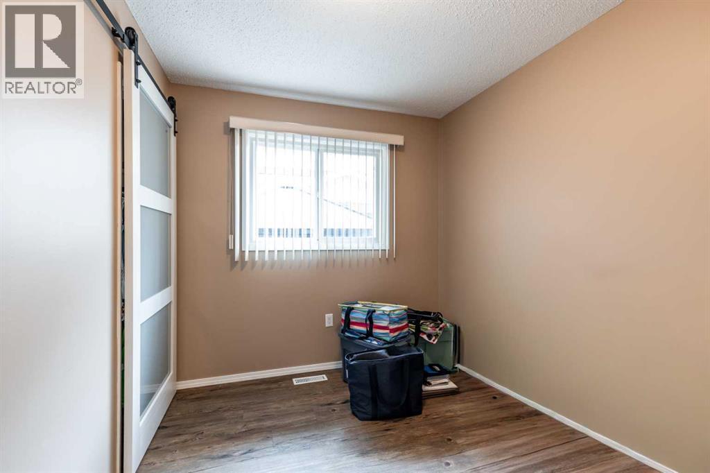 222 Cameron Road SE — photo 22