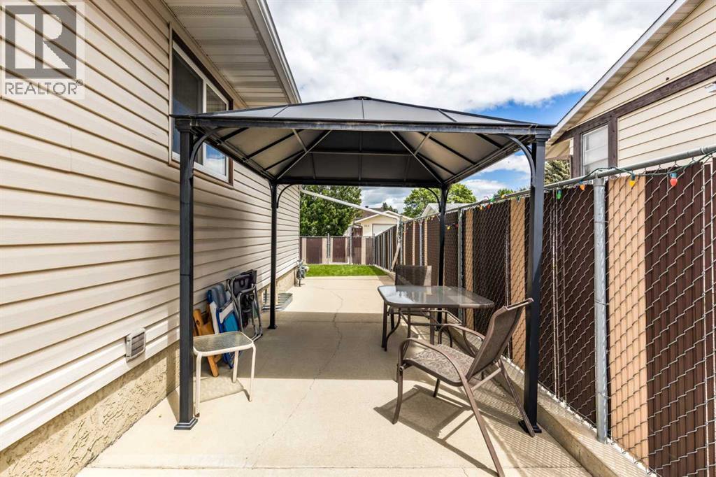 222 Cameron Road SE — photo 35