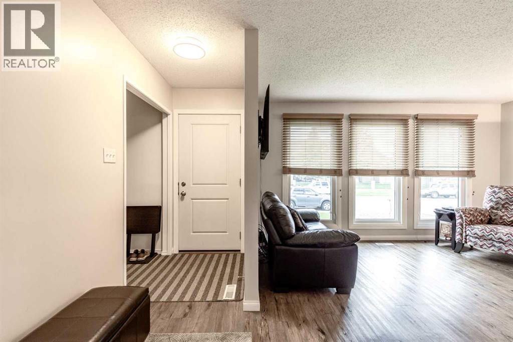 222 Cameron Road SE - photo 4