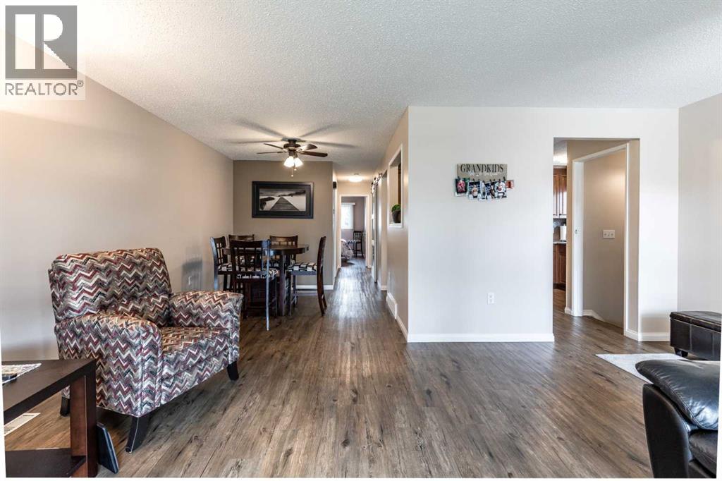 222 Cameron Road SE — photo 6