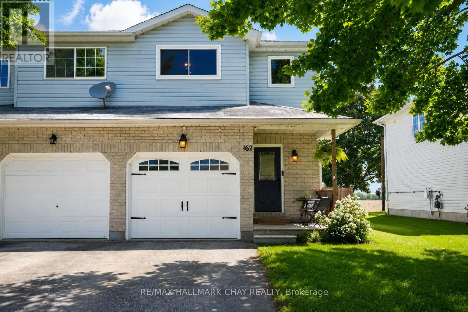 162 RITCHIE CRESCENT - 1