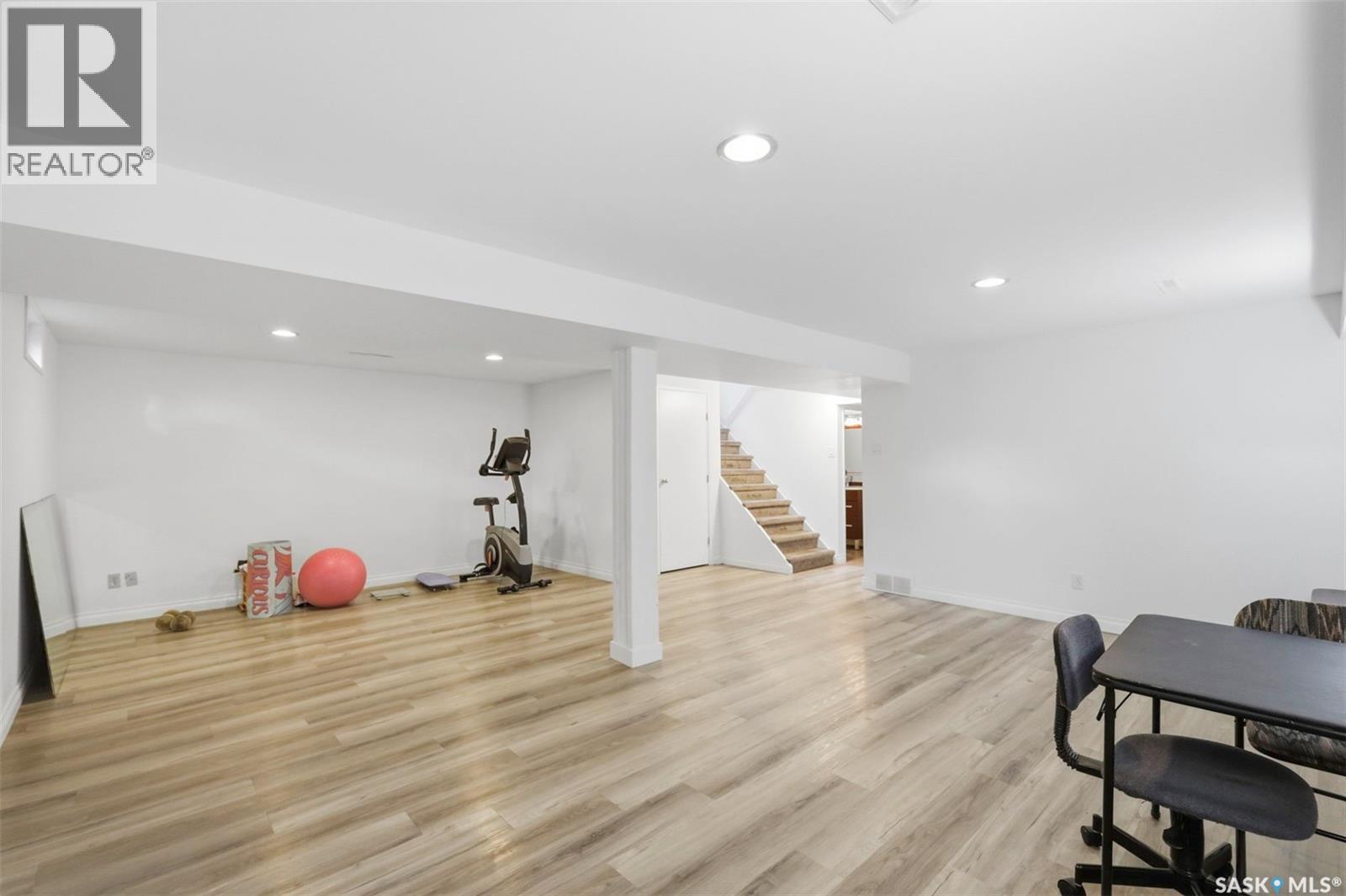 101 SALISBURY DRIVE - 22