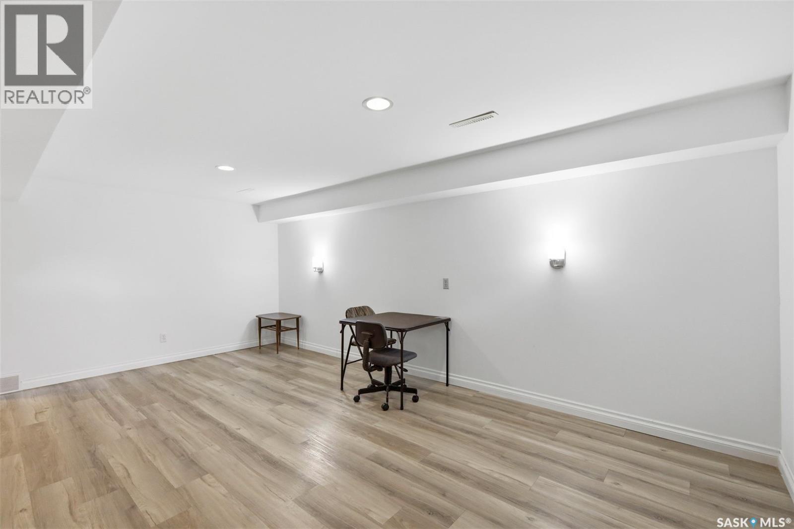 101 SALISBURY DRIVE - 23