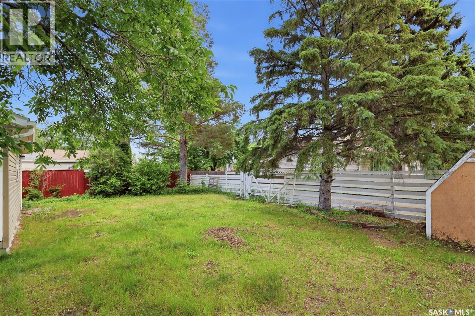 101 SALISBURY DRIVE - 33