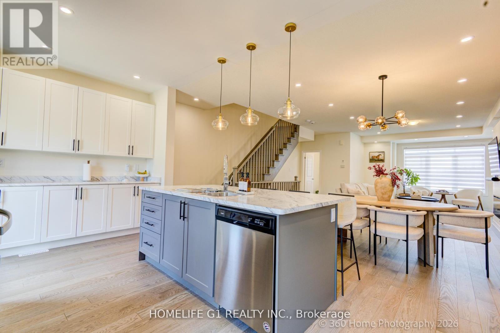 98 FRUITVALE CIRCLE - 11
