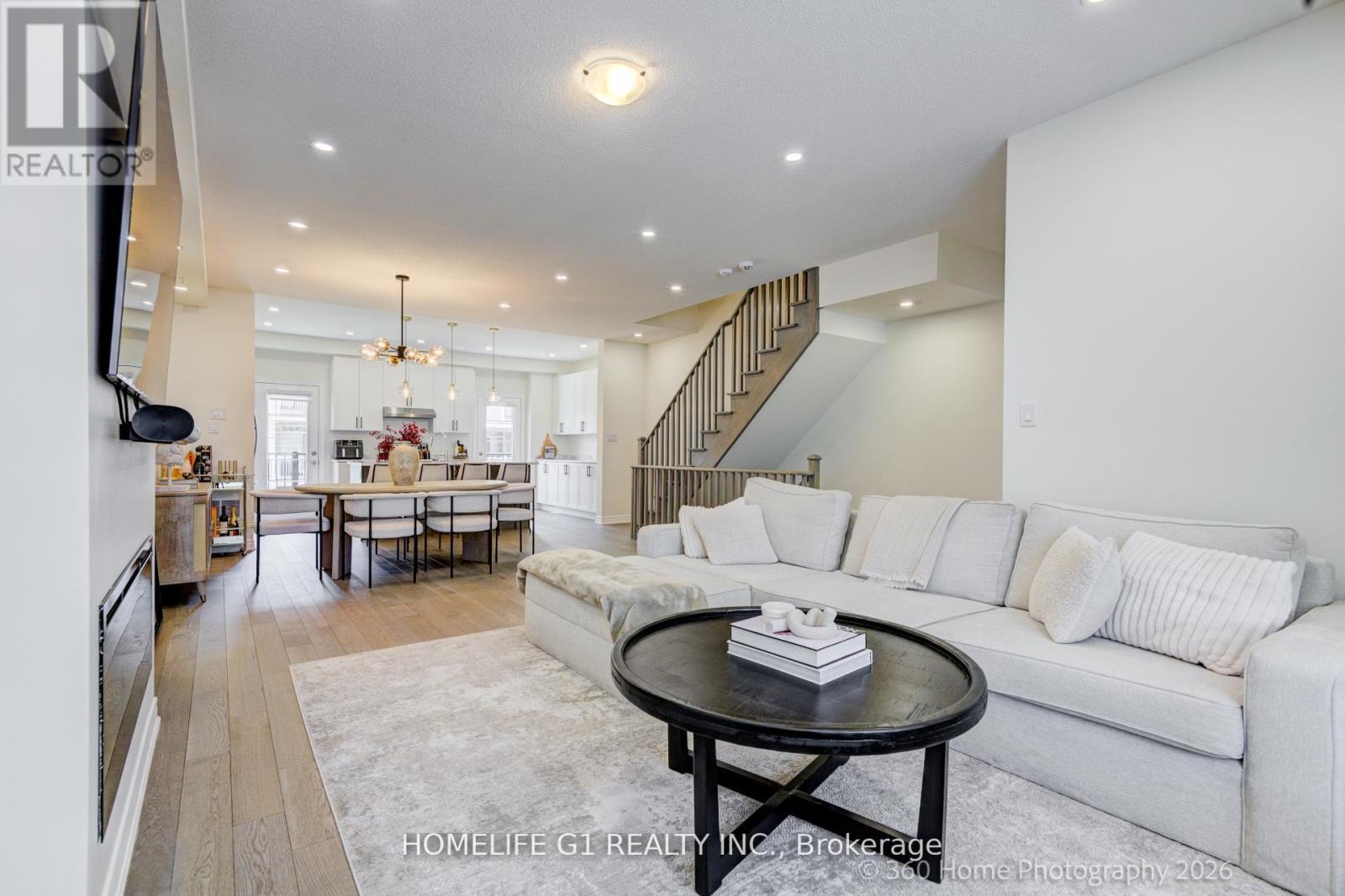98 FRUITVALE CIRCLE - 6