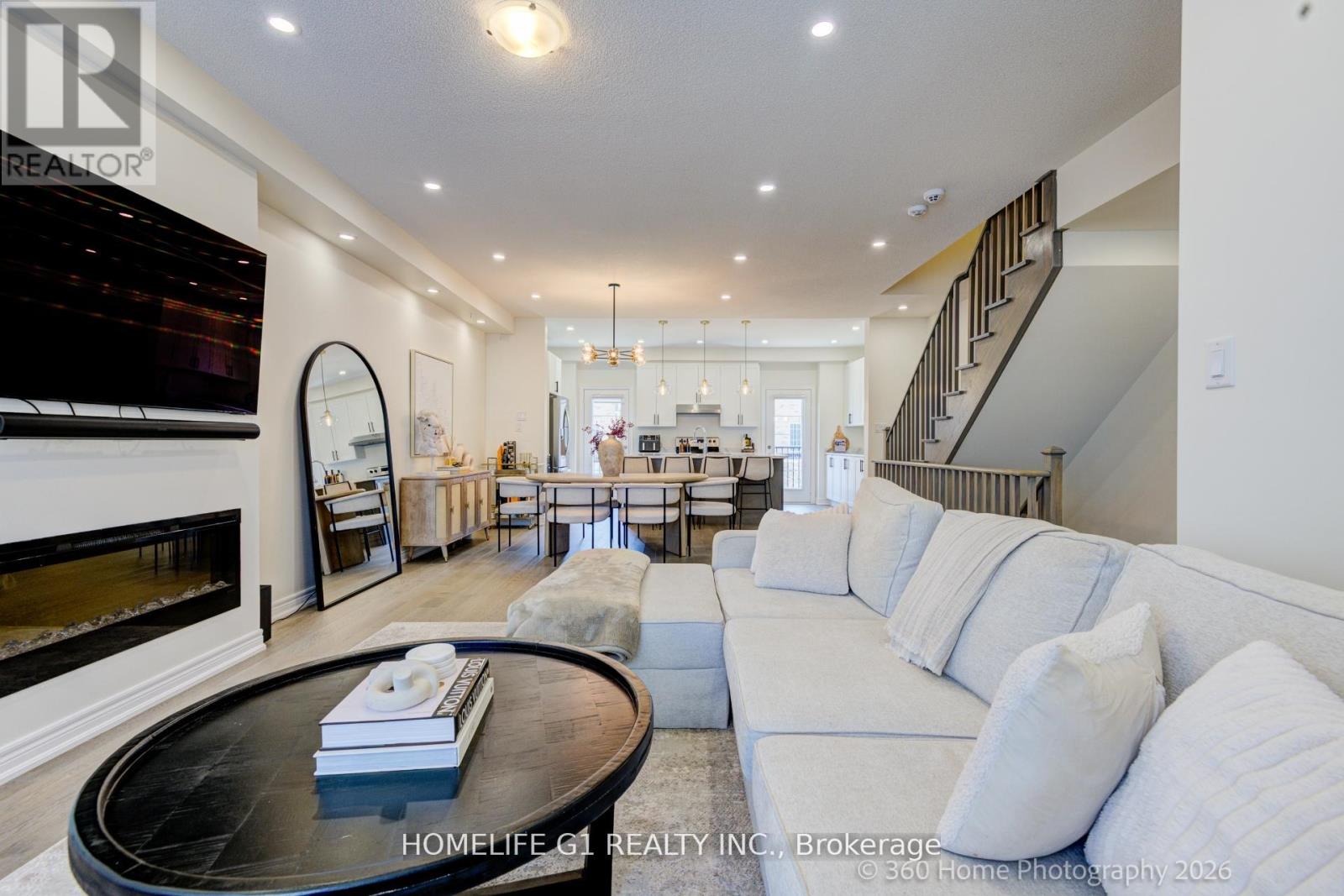 98 FRUITVALE CIRCLE - 7