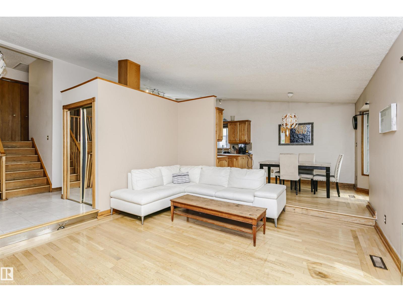 10436 26 AV NW — photo 11
