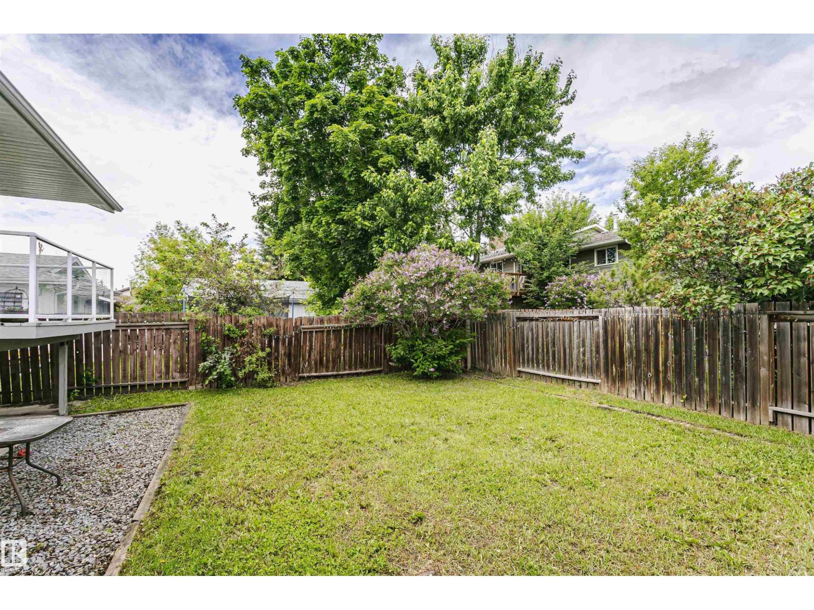 10436 26 AV NW — photo 40