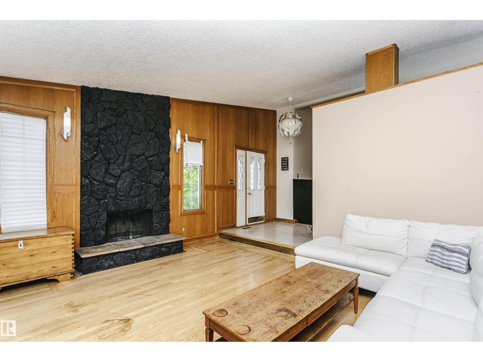 10436 26 AV NW — photo 9