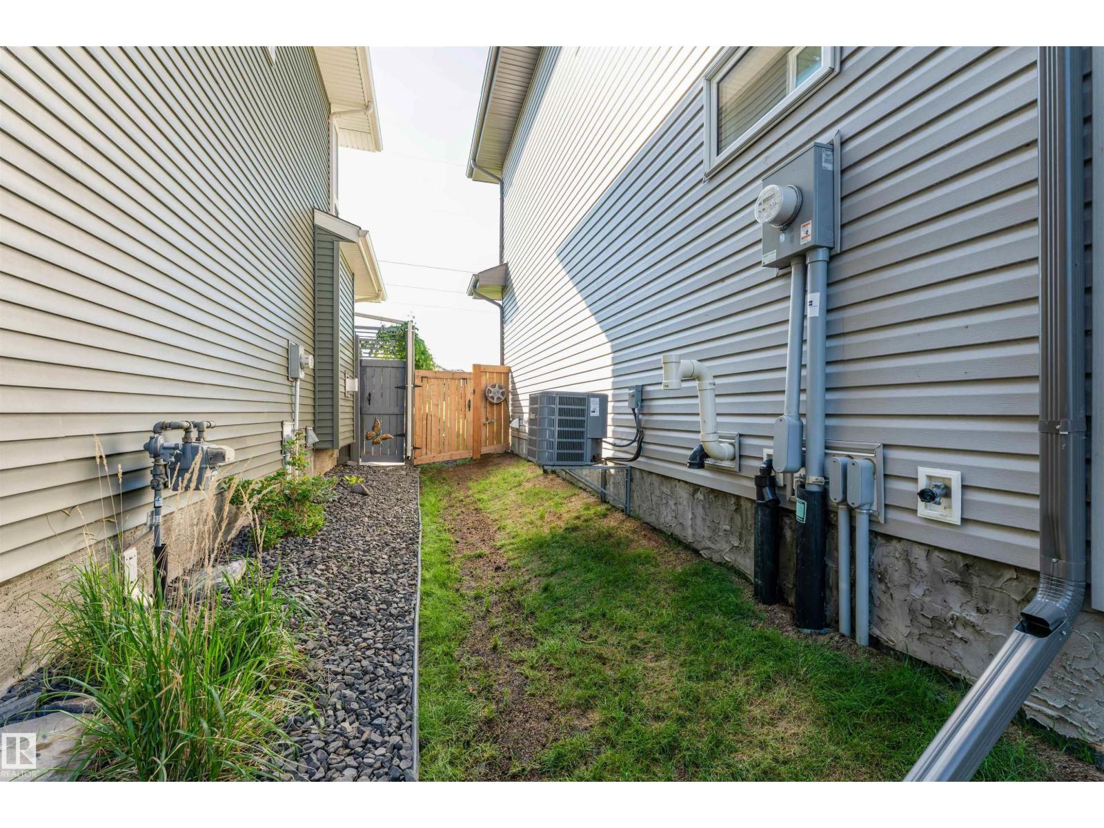 12817 205 ST NW — photo 49