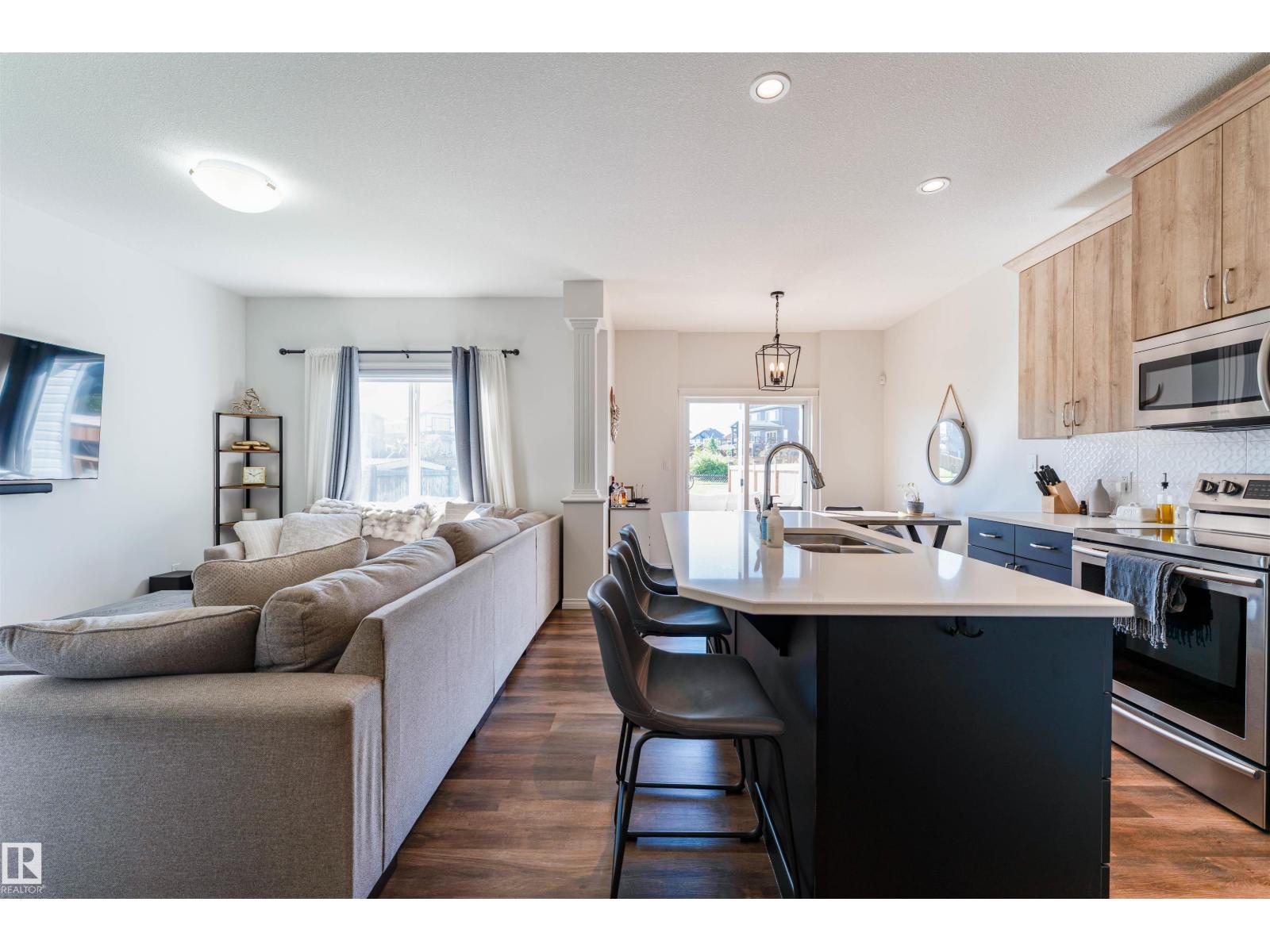 12817 205 ST NW - photo 5