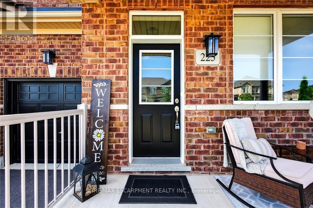 225 SKINNER ROAD - 4
