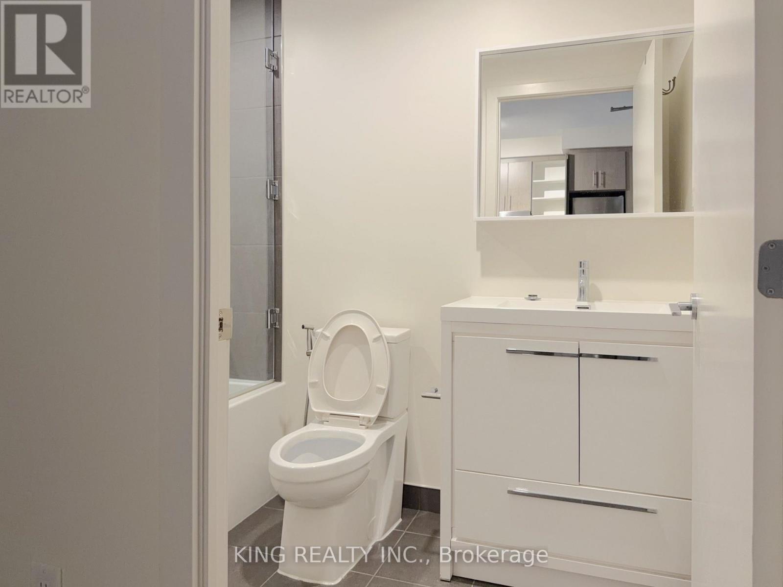 #608 212 KING WILLIAM STREET - 10