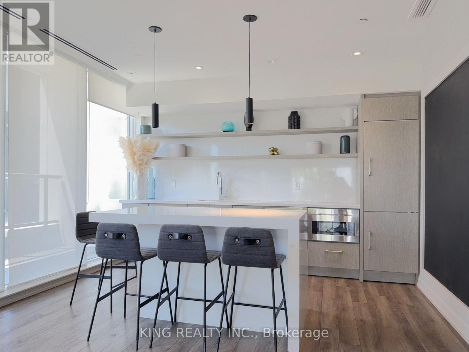 #608 212 KING WILLIAM STREET - 16