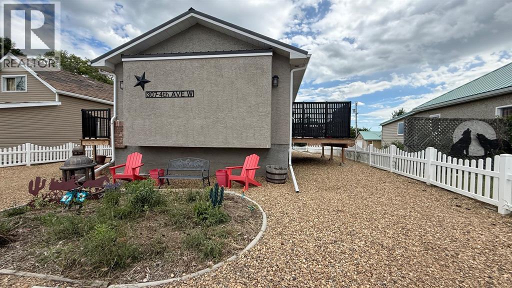 307 4 Avenue W - photo 5