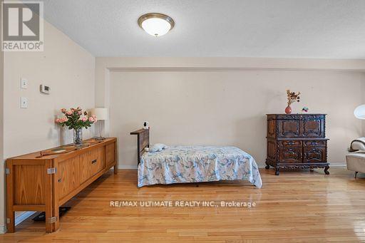 #72 4950 ALBINA WAY - 12