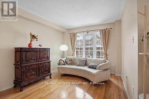 #72 4950 ALBINA WAY - 8