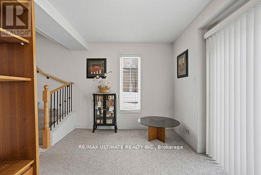 #72 4950 ALBINA WAY - 40