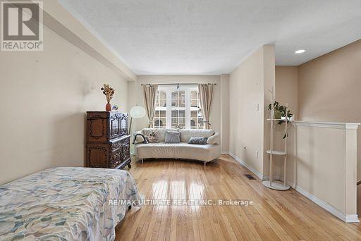 #72 4950 ALBINA WAY - 7