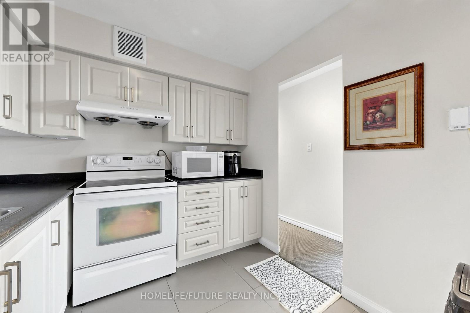 #709 3380 EGLINTON AVENUE E - 16