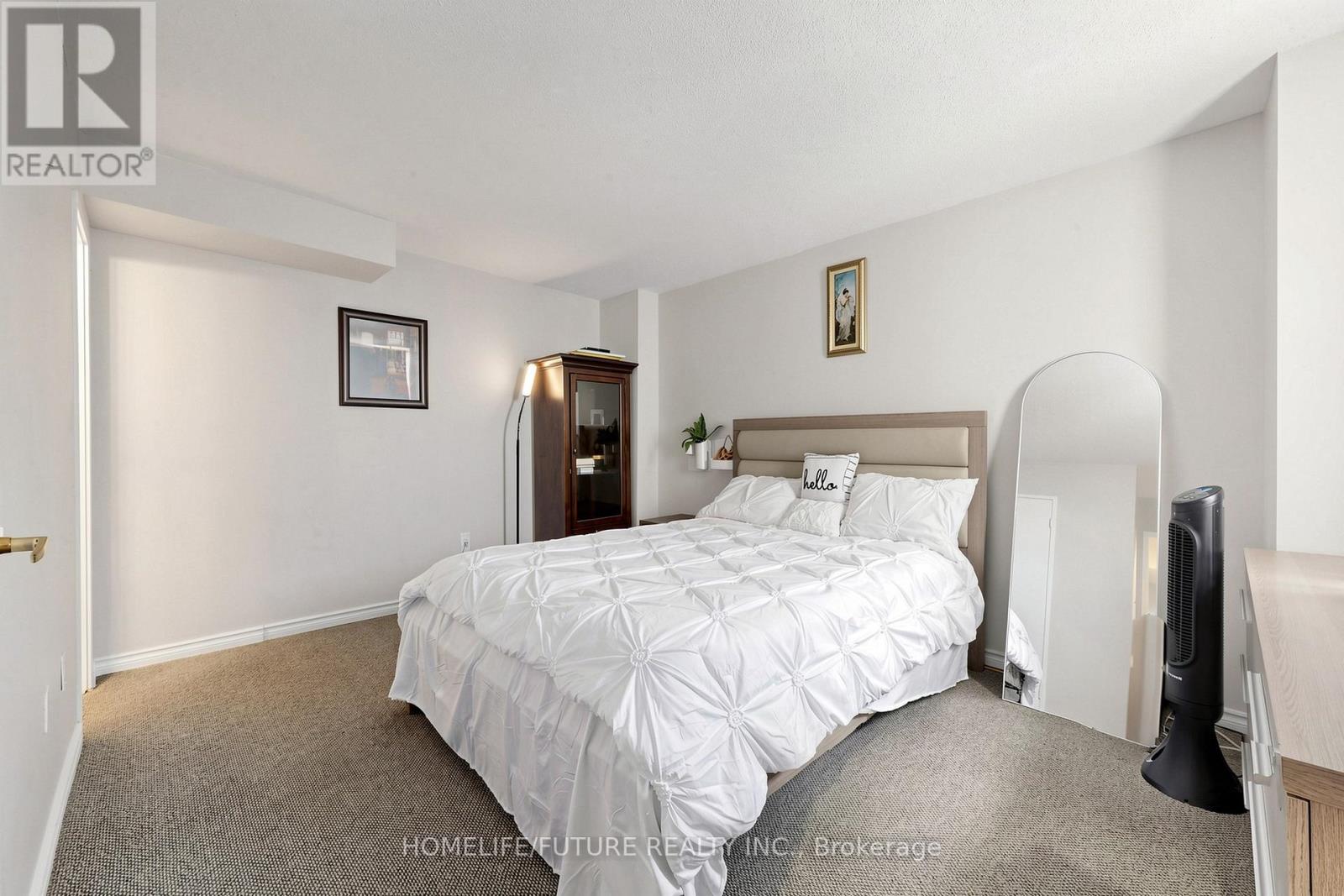 #709 3380 EGLINTON AVENUE E - 18